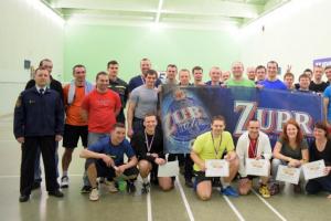 Hasiči s raketami v ruce. V Přerově se konal VI.ročník badmintonového turnaje