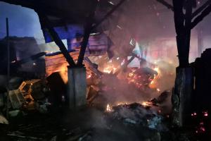 Hasiči zasahovali u požáru v průmyslovém areálu v obci Horka nad Moravou