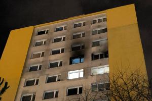 V Hradci Králové hořel byt v 10.podlaží bytového domu