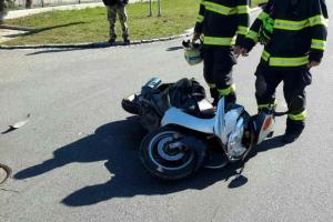 Prosluněný víkend vylákal motorkáře na silnice, někteří z nich svou cestu nedokončili