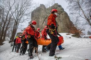 Dvě záchranné akce ve skalách v jednom odpoledni se šťastným koncem